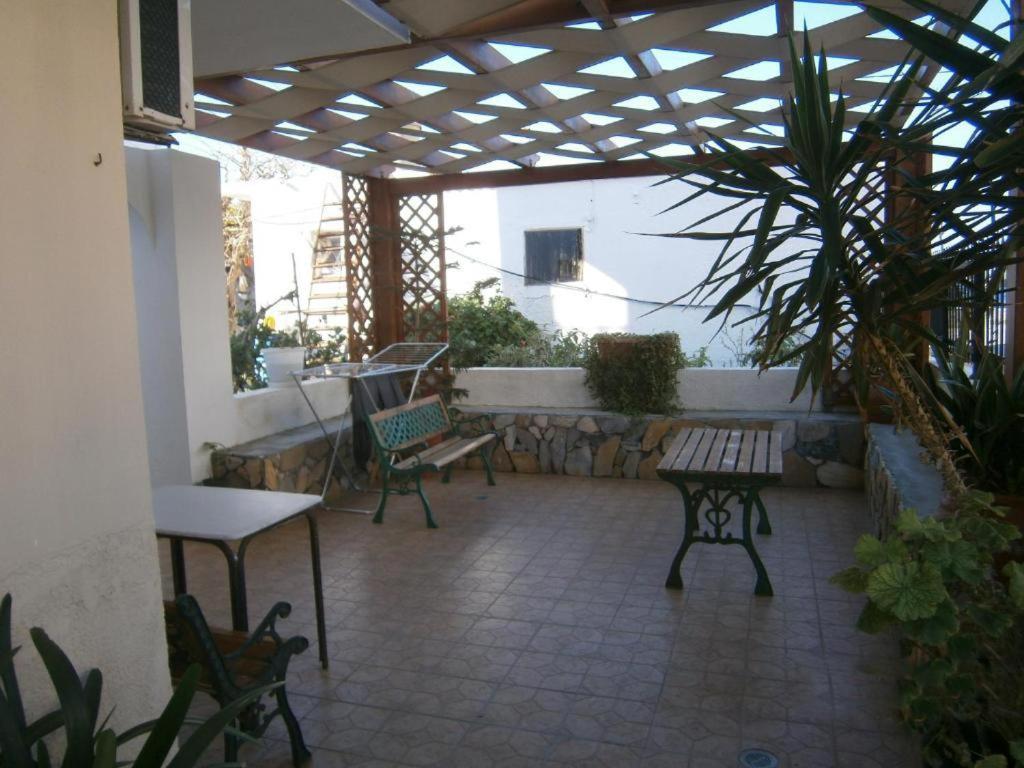 Costareli Aparthotel ฟูร์นีอิคาเรียส ภายนอก รูปภาพ