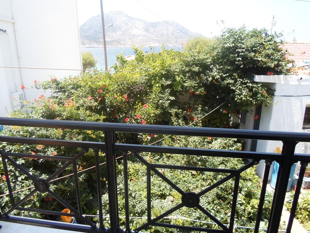 Costareli Aparthotel ฟูร์นีอิคาเรียส ภายนอก รูปภาพ